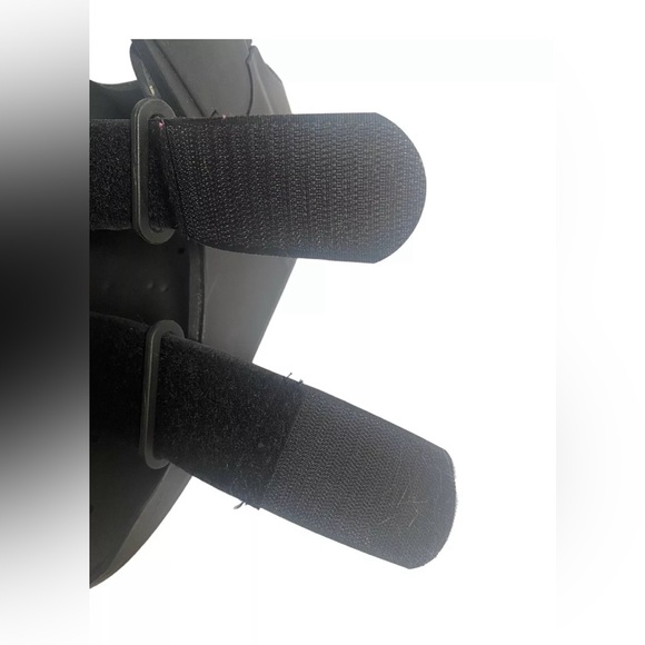 United Ortho Medium Right Foot Low Profile Ankle Foot Boot Shell Only - Picture 9 of 13